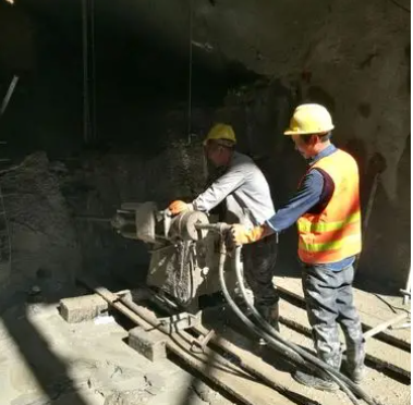 江达水下抗分散灌浆料特点 水下不分散注浆料介绍